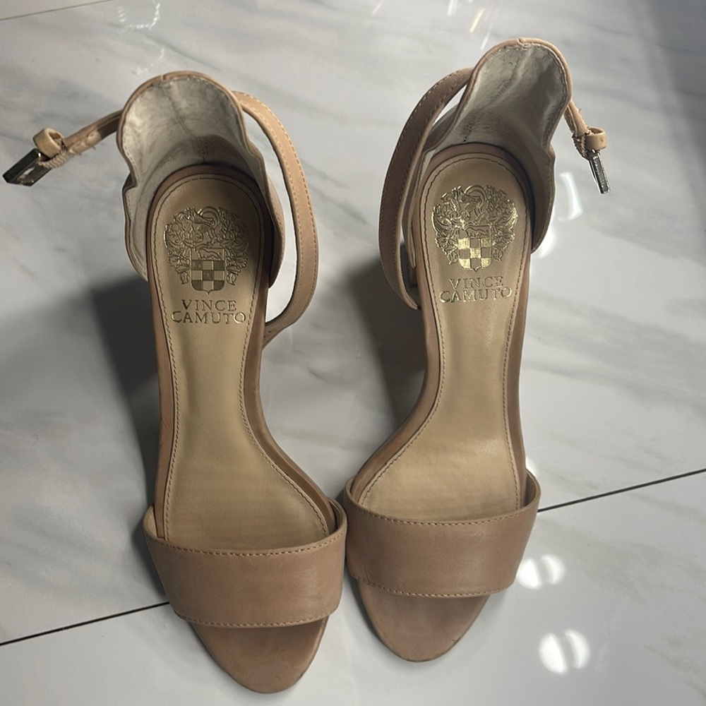 Vince Camuto chunky heel